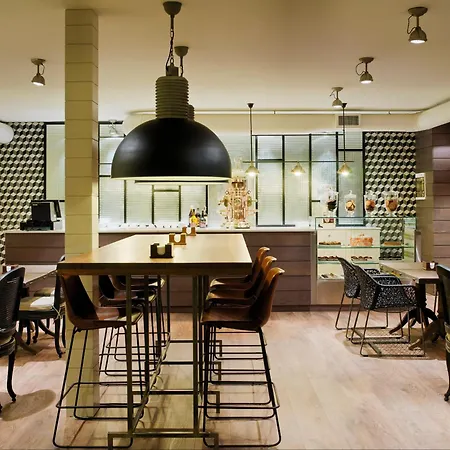 H10 Conquistador 4*