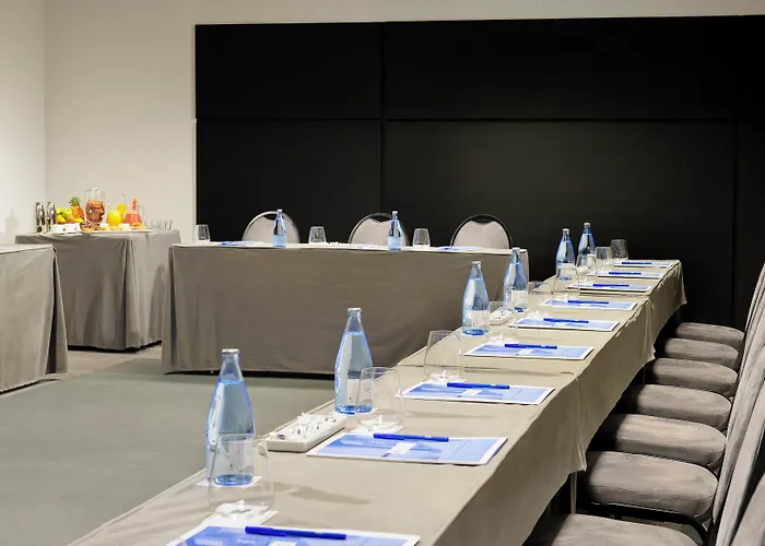 Hotel H10 Conquistador