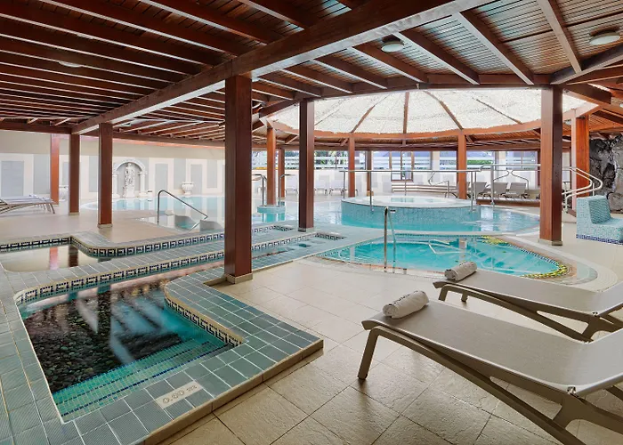 Hotel H10 Conquistador