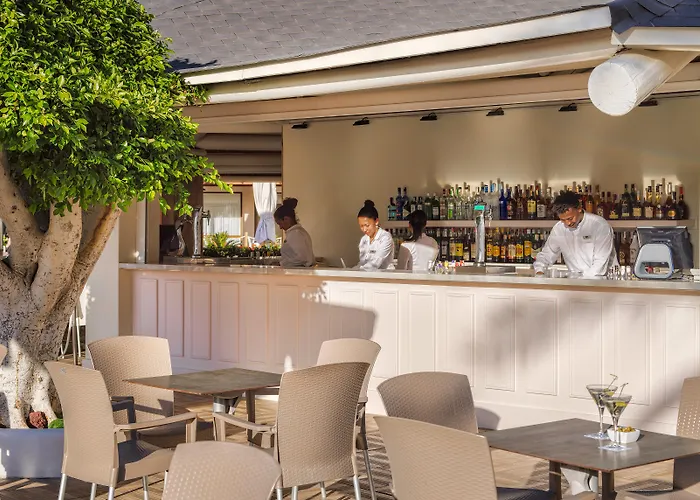 Hotel H10 Conquistador 4*