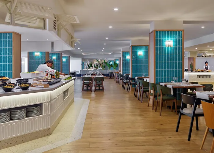 Hotel H10 Conquistador 4*