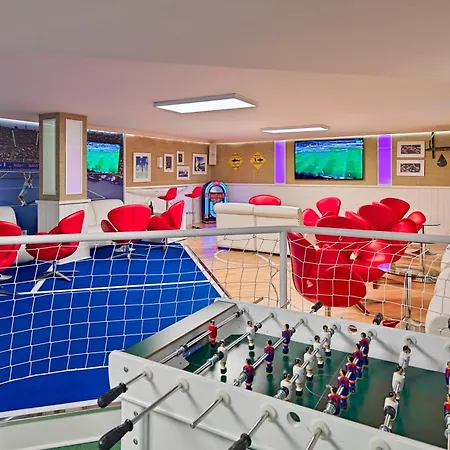 أتش10 كونكويستادور 4*