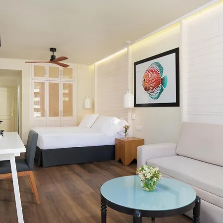 أتش10 كونكويستادور فندق بلايا ذي لاس أميريكاس