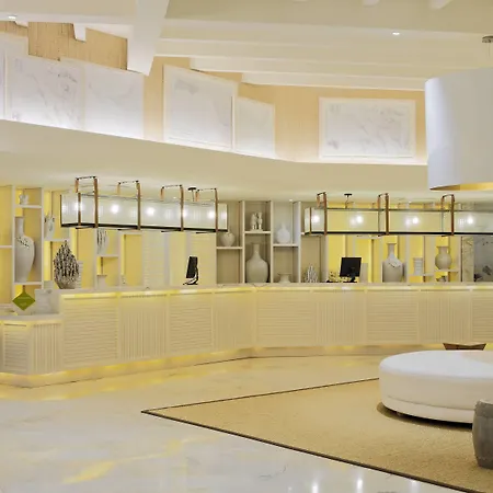 أتش10 كونكويستادور بلايا ذي لاس أميريكاس