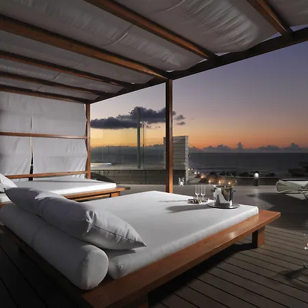 أتش10 كونكويستادور 4*