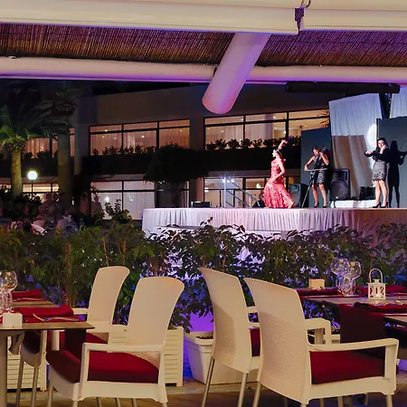 أتش10 كونكويستادور فندق 4*