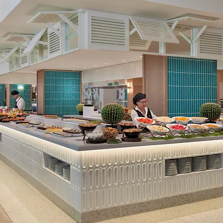 أتش10 كونكويستادور فندق بلايا ذي لاس أميريكاس