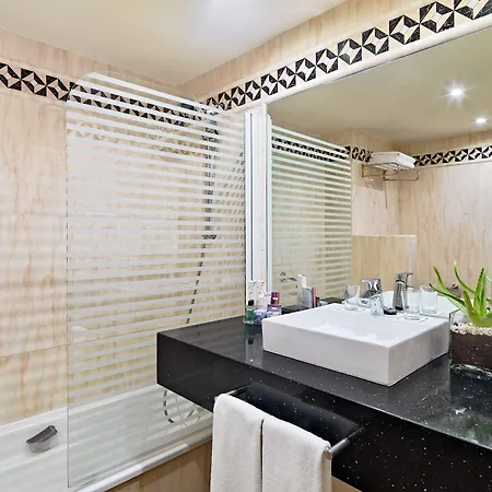 Hotel H10 Conquistador 4*