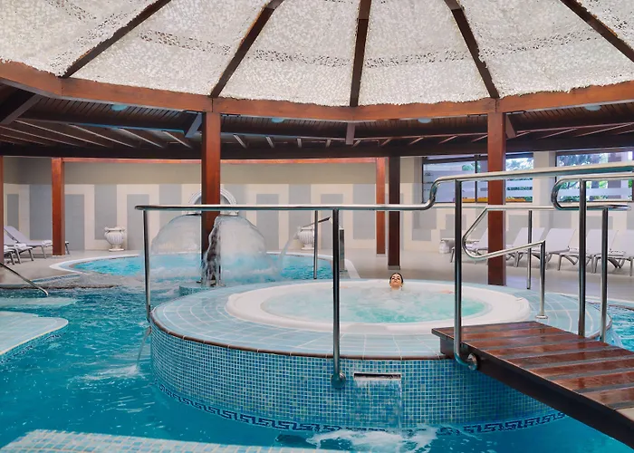 H10 Conquistador Hotel 4*